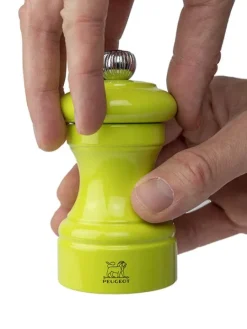 Store Bistro Manual wooden pepper mill in pistachio gloss, 10cm For Under £50|Pepper