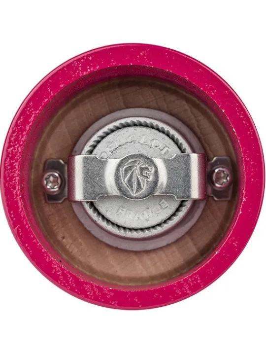 Store Bistro Manual wooden pepper mill in candy pink gloss, 10cm For Under £50|For The Foodie