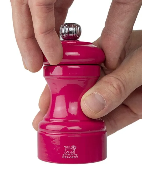 Shop Bistro Manual wooden salt mill in candy pink gloss, 10cm For The Foodie|Salt
