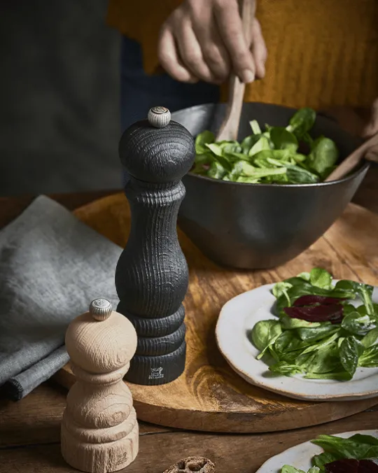Flash Sale Paris nature black Manual upcycled wooden pepper mill in black, 22cm Pepper|Pepper Mills