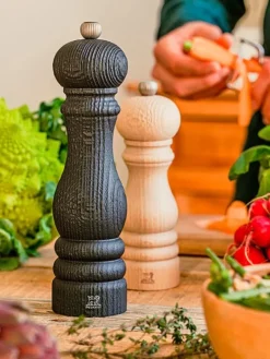 Flash Sale Paris nature black Manual upcycled wooden pepper mill in black, 22cm Pepper|Pepper Mills