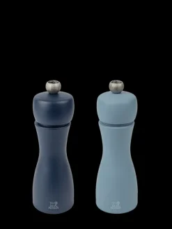 Clearance Tahiti Set of manual beech wood salt and pepper mills in midnight blue & azure blue, 15cm For The Host With The Most|For The Foodie